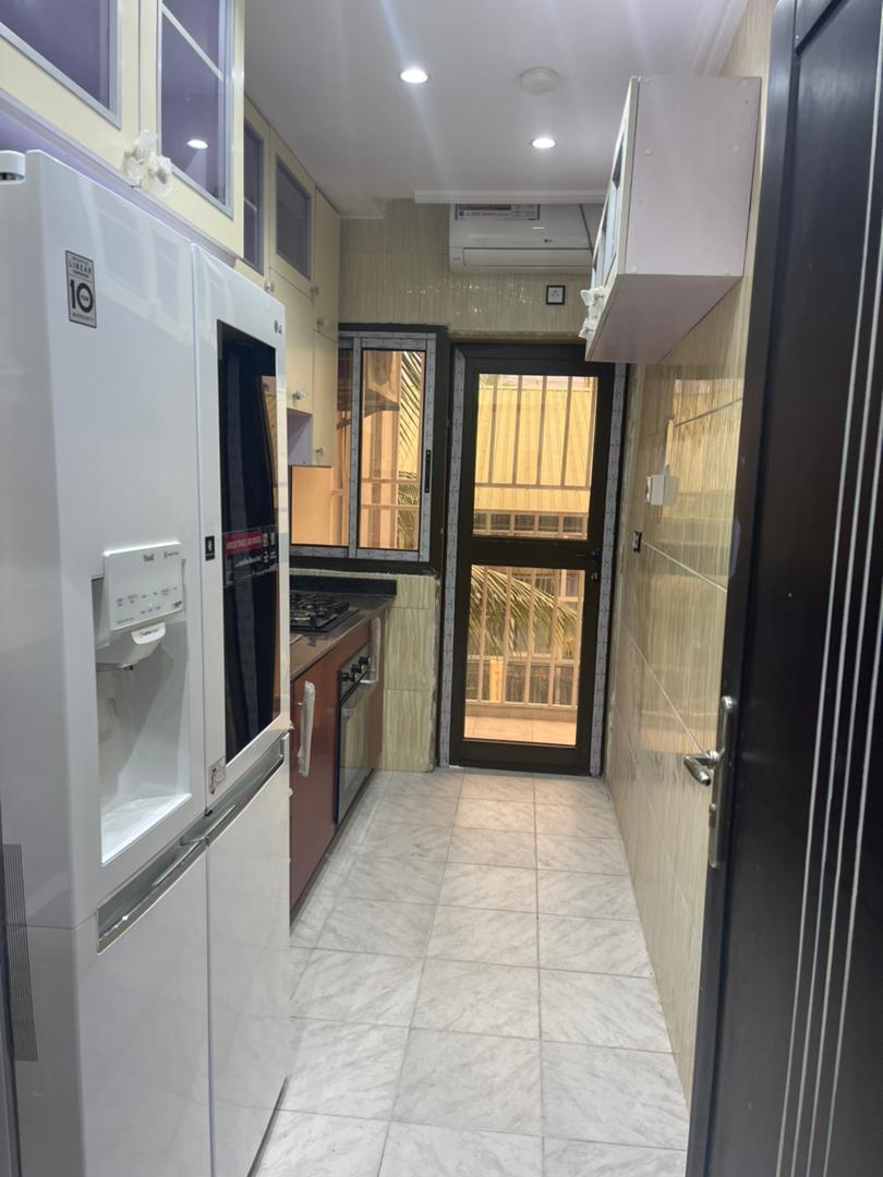 Apartment to rent - Yaoundé, Bastos, Bastos - 1 living room(s), 3 bedroom(s), 4 bathroom(s) - 750 000 FCFA / month