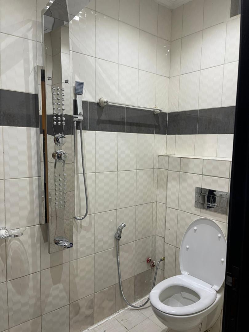 Apartment to rent - Yaoundé, Bastos, Bastos - 1 living room(s), 3 bedroom(s), 4 bathroom(s) - 750 000 FCFA / month