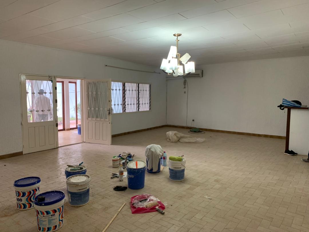 Bureau à louer à Yaoundé, Bastos, Bastos - 1000 m2 - 1 500 000 FCFA