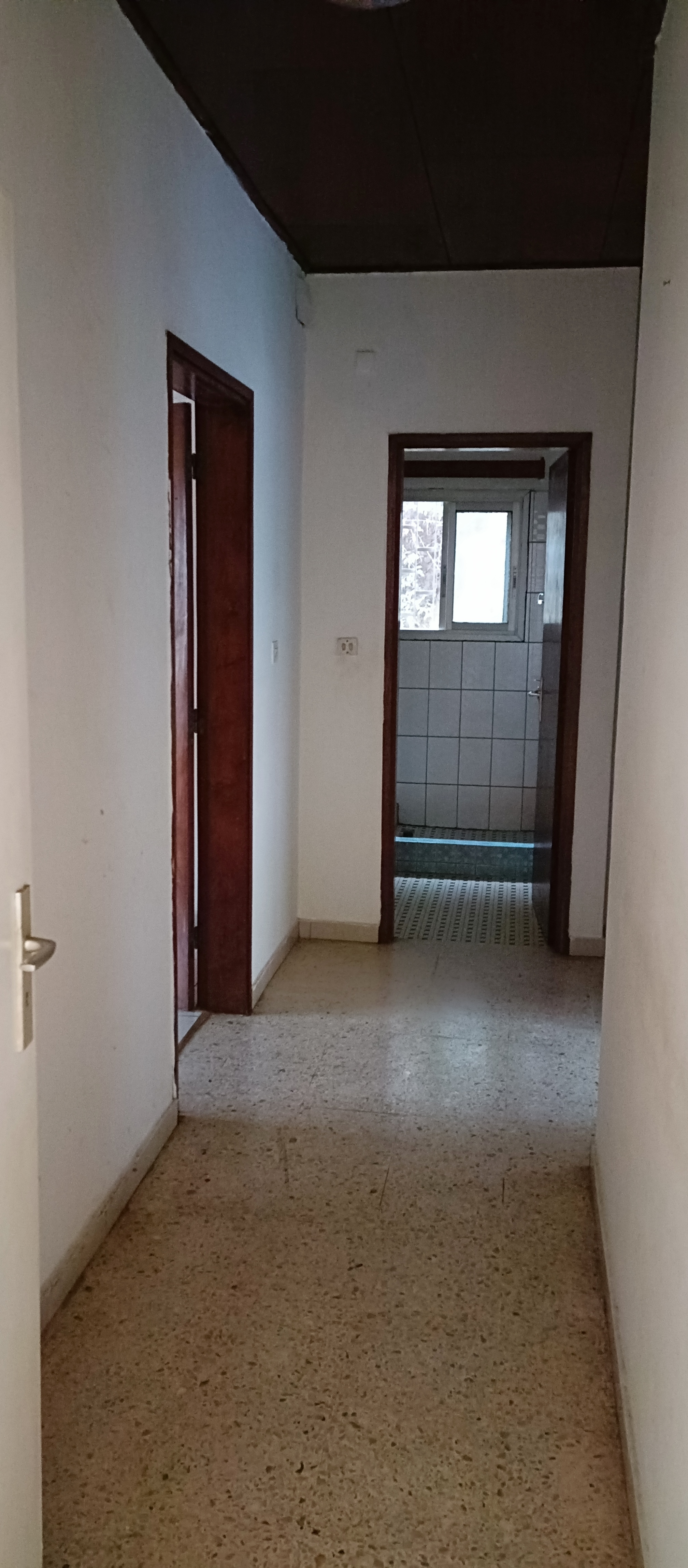 Apartment to rent - Yaoundé, Bastos, Bastos(appartement individuelle avec piscine) - 1 living room(s), 3 bedroom(s), 3 bathroom(s) - 1 600 000 FCFA / month