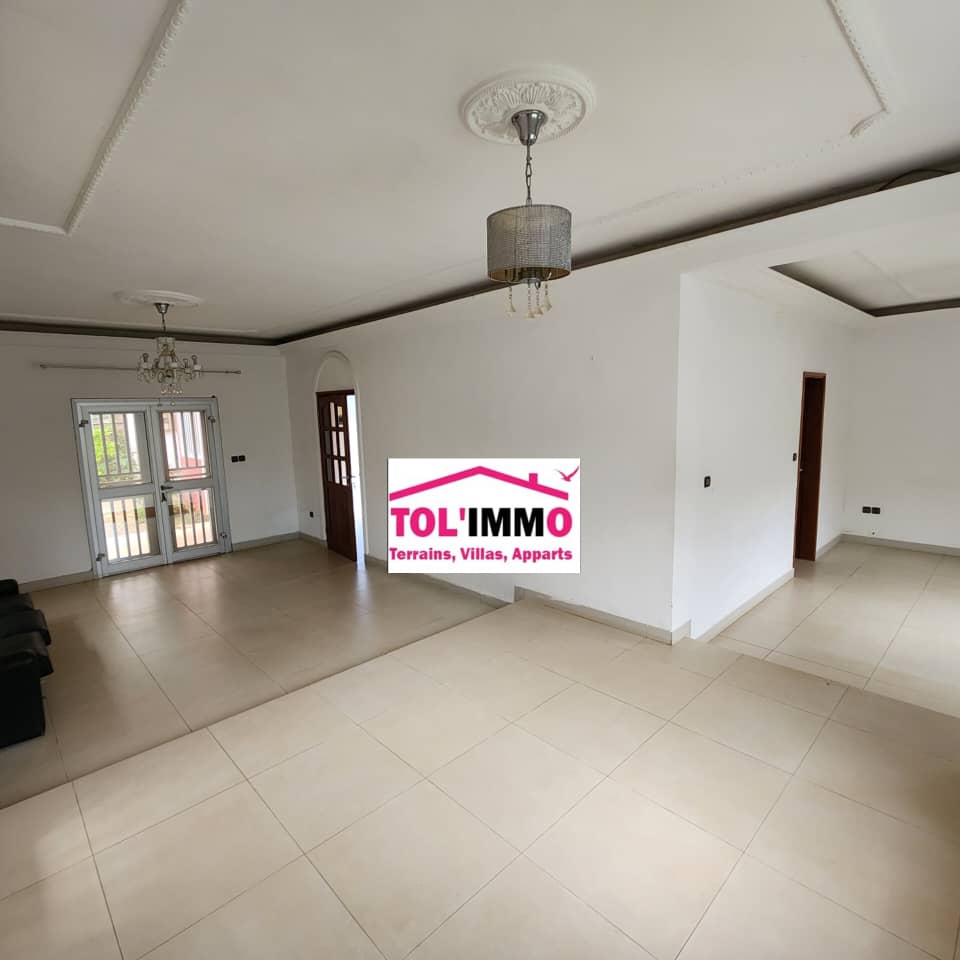 Office to rent at Yaoundé, Bastos, Dragage - 700 m2 - 1 500 000 FCFA