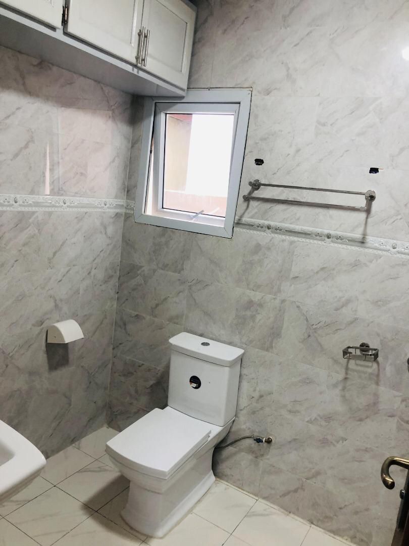 Apartment to rent - Yaoundé, Bastos, Bastos - 1 living room(s), 3 bedroom(s), 3 bathroom(s) - 600 000 FCFA / month