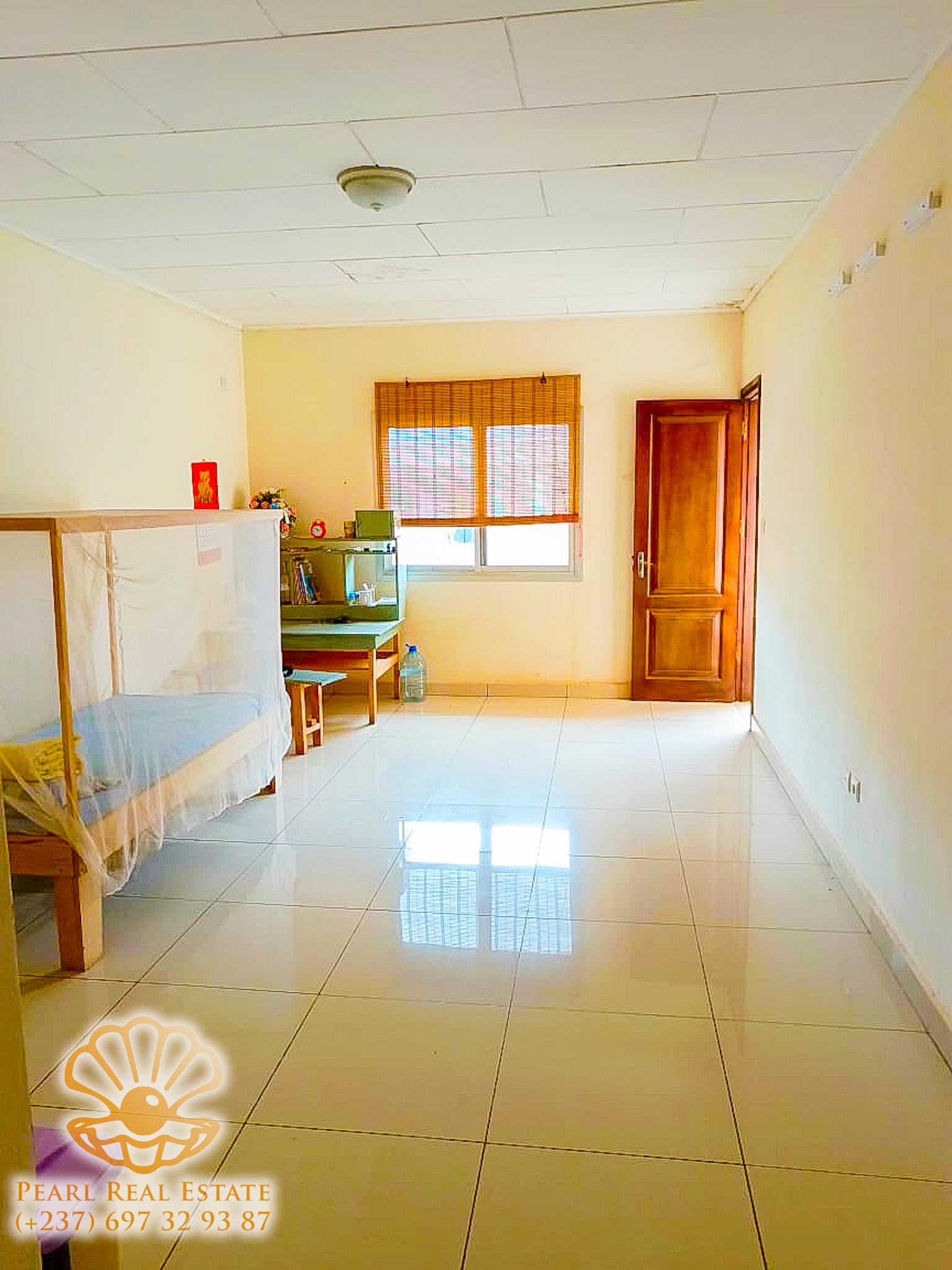Maison (Villa) à louer - Yaoundé, Emana, Pont - 1 salon(s), 4 chambre(s), 3 salle(s) de bains - 350 000 FCFA / mois