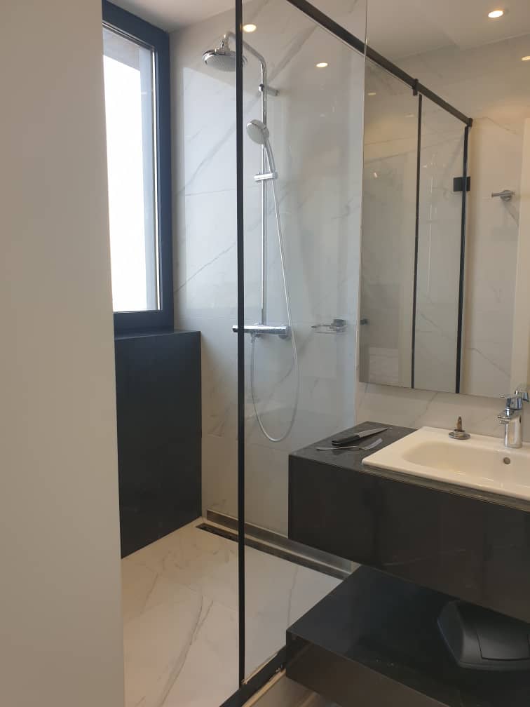 Apartment to rent - Yaoundé, Bastos, Bastos - 1 living room(s), 1 bedroom(s), 2 bathroom(s) - 1 500 000 FCFA / month