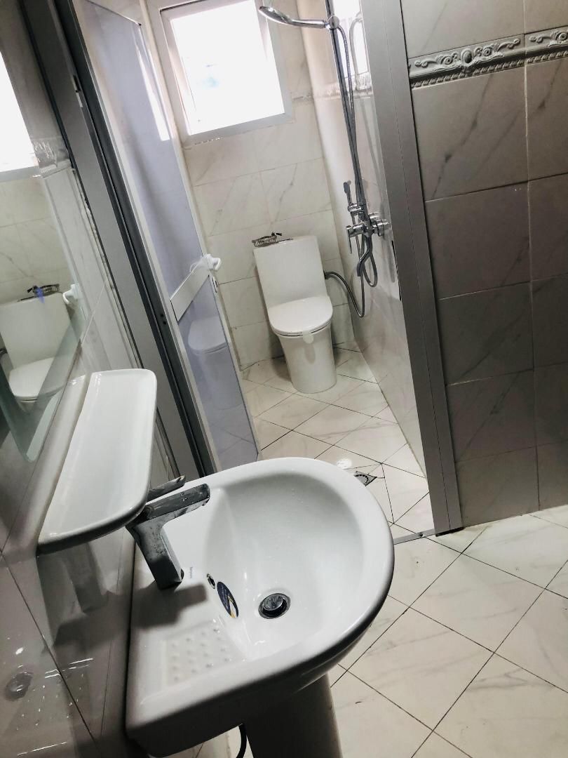 Apartment to rent - Yaoundé, Bastos, Bastos - 1 living room(s), 3 bedroom(s), 3 bathroom(s) - 600 000 FCFA / month