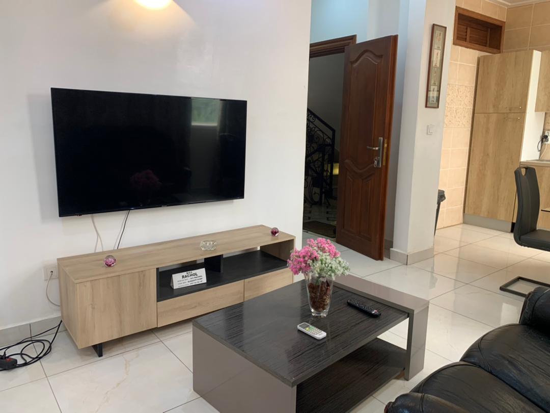 Apartment to rent - Yaoundé, Bastos, Bastos - 1 living room(s), 1 bedroom(s), 2 bathroom(s) - 1 000 000 FCFA / month
