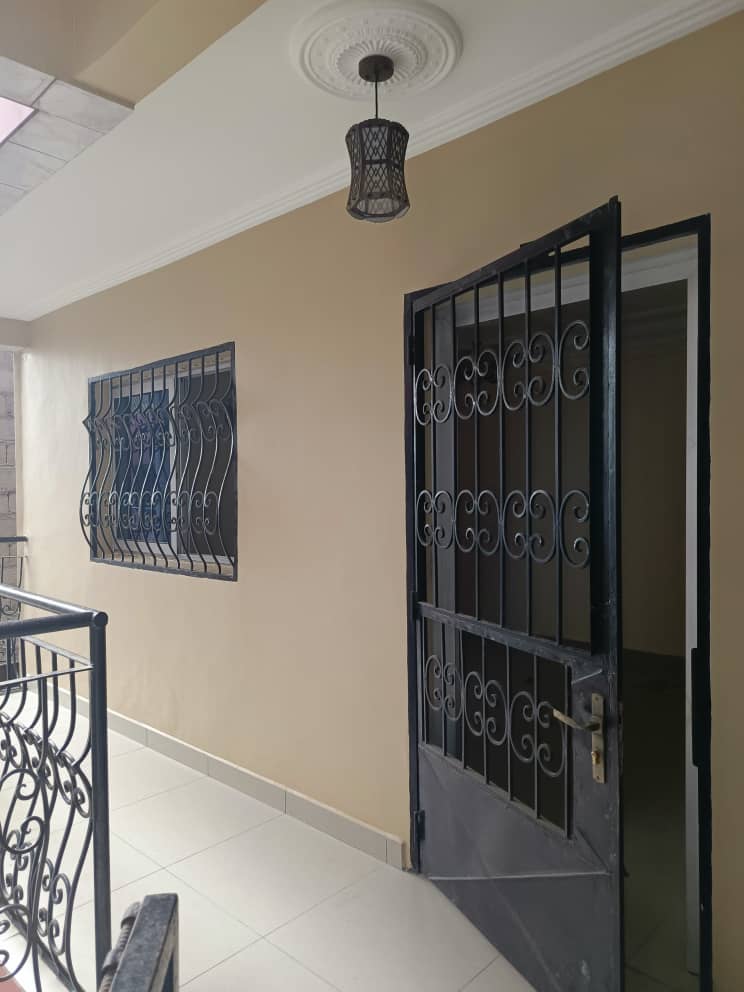Studio to rent - Douala, Makepe, Bijou makepe - 120 000 FCFA / month