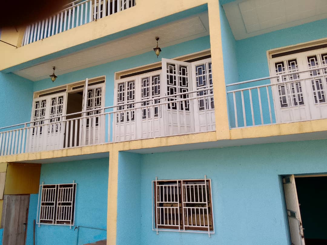 Office to rent at Yaoundé, Bastos, Bastos - 700 m2 - 2 500 000 FCFA