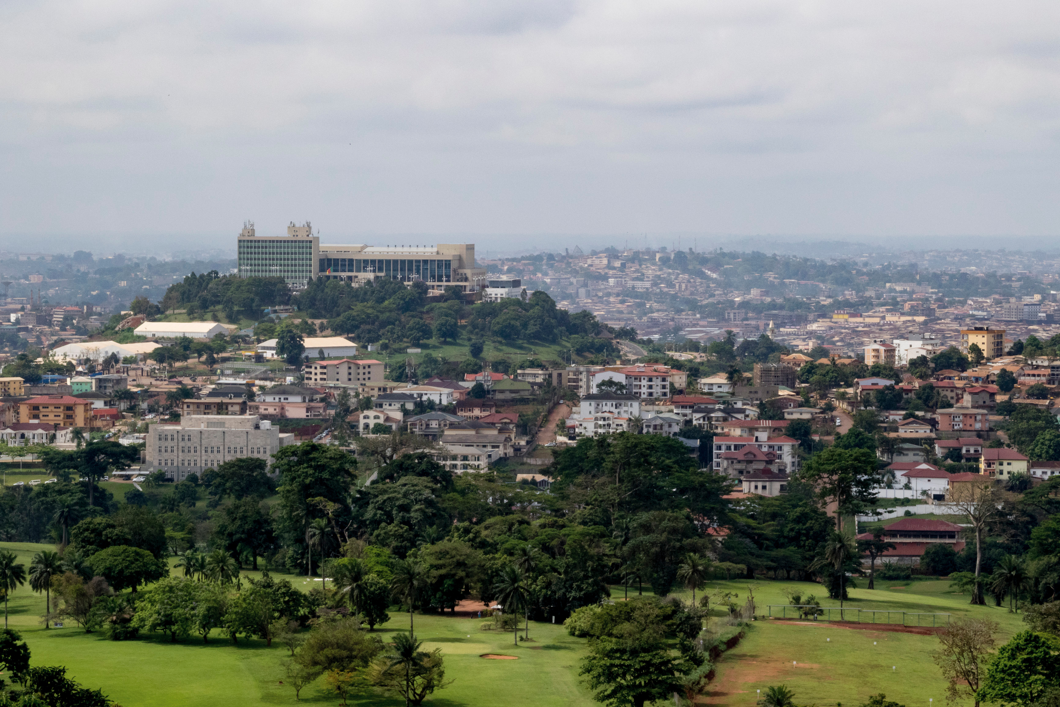 Land for sale at Yaoundé, Nkolbisson, Usine des eaux - 1000 m2 - 20 000 000 FCFA