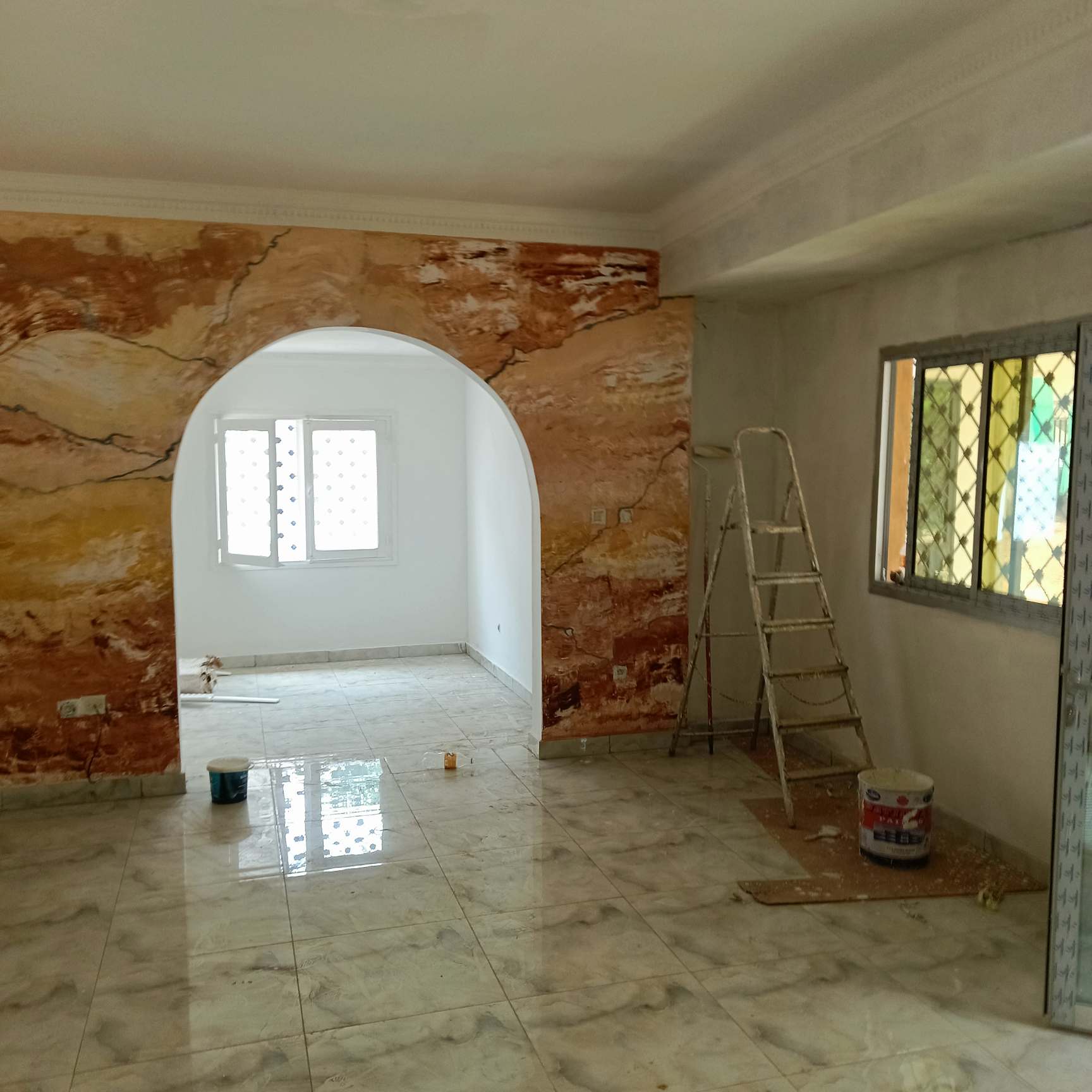 Bureau à louer à Yaoundé, Bastos, Bastos - 500 m2 - 1 500 000 FCFA