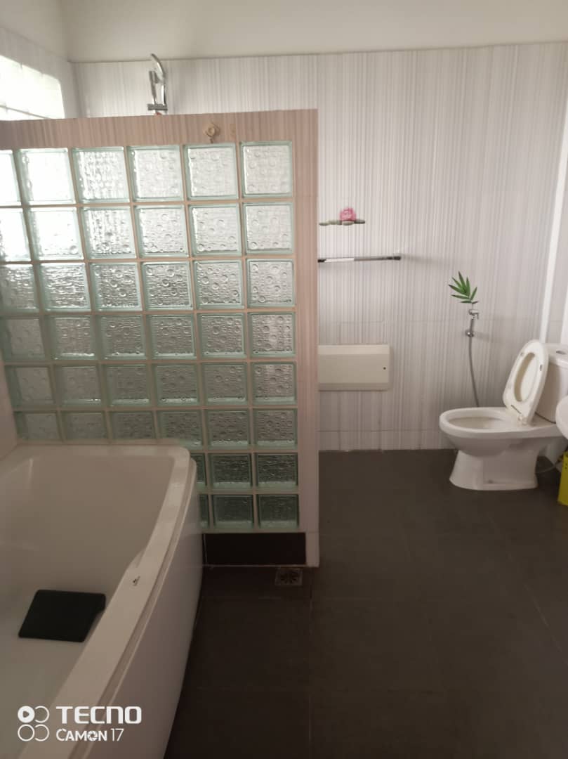 Apartment to rent - Douala, Bonamoussadi, Bonamoussadi - 1 living room(s), 2 bedroom(s), 1 bathroom(s) - 550 000 FCFA / month