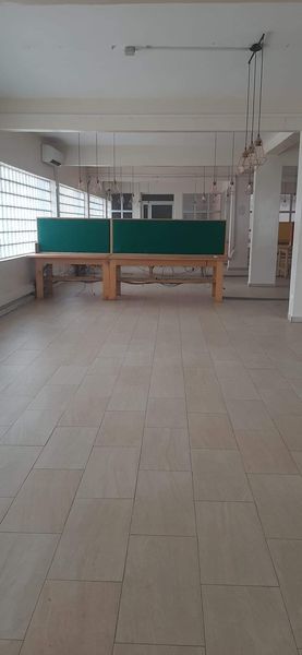Office to rent at Yaoundé, Centre commercial, centre ville - 340 m2 - 2 300 000 FCFA