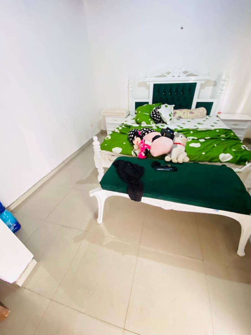 Maison (Duplex) à louer - Yaoundé, Emana, emana - 2 salon(s), 4 chambre(s), 4 salle(s) de bains - 300 000 FCFA / mois