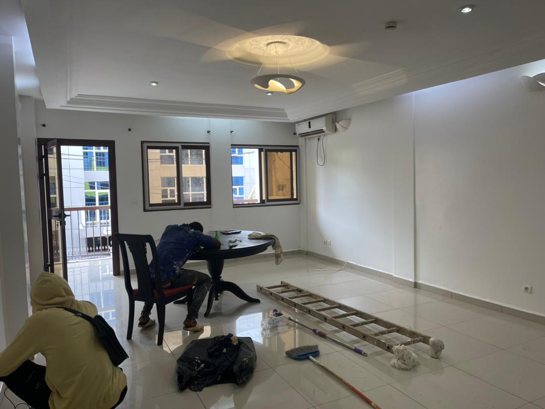 Apartment to rent - Yaoundé, Bastos, Bastos - 1 living room(s), 3 bedroom(s), 3 bathroom(s) - 650 000 FCFA / month