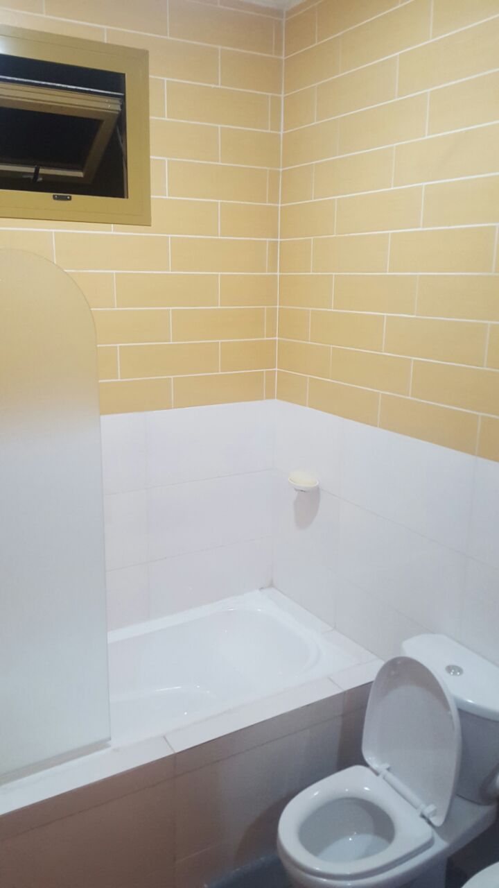 Appartement à louer - Yaoundé, Bastos, Dragage - 1 salon(s), 2 chambre(s), 2 salle(s) de bains - 1 200 000 FCFA / mois