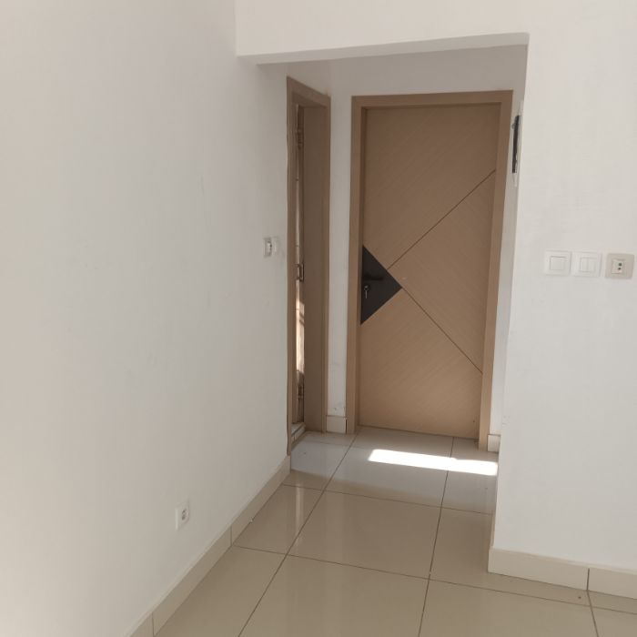 Office to rent at Yaoundé, Bastos, Bastos - 50 m2 - 2 500 000 FCFA