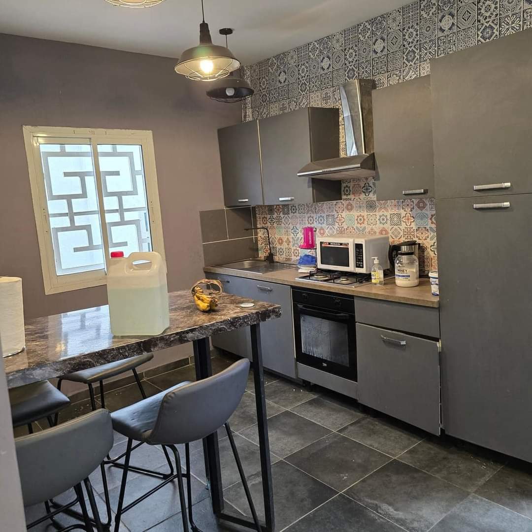 Maison (Duplex) à vendre à Douala, Bonaberi 5 chambres 100 000 000 FCFA