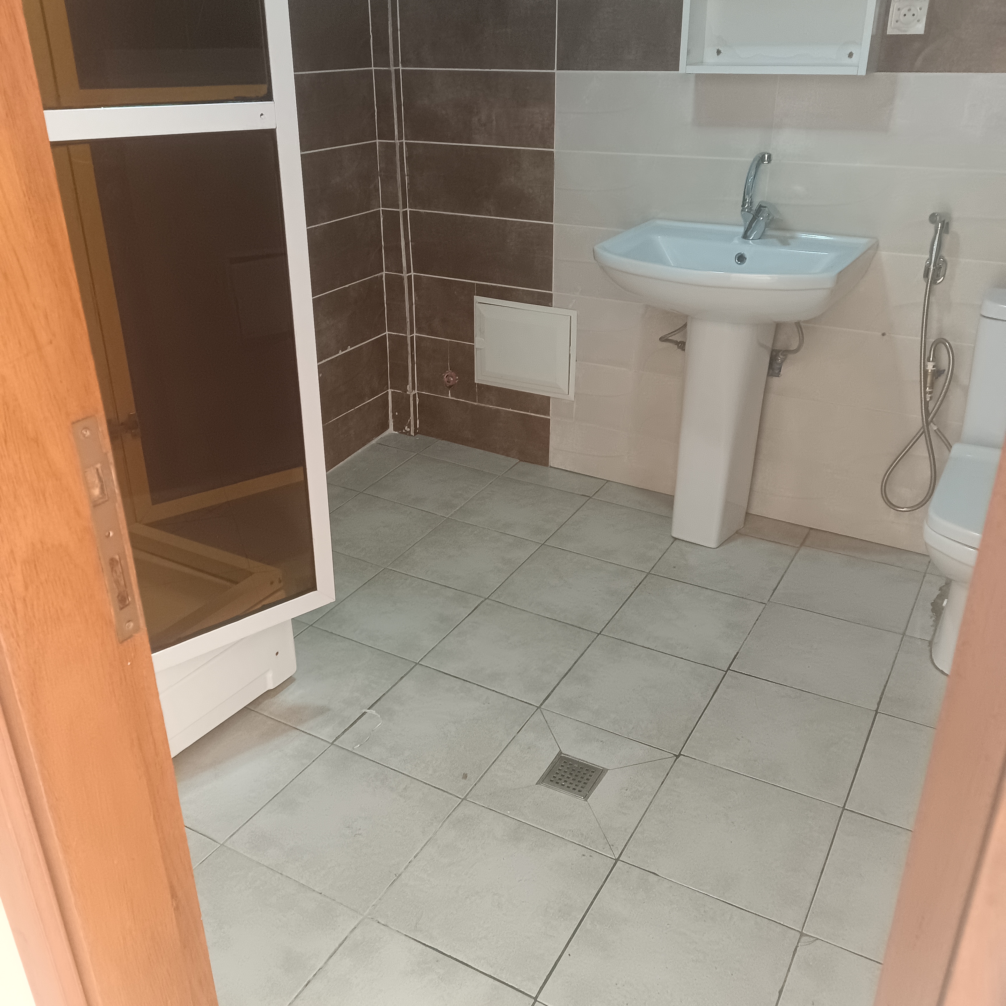 Apartment to rent - Yaoundé, Bastos, Bastos - 1 living room(s), 3 bedroom(s), 4 bathroom(s) - 750 000 FCFA / month