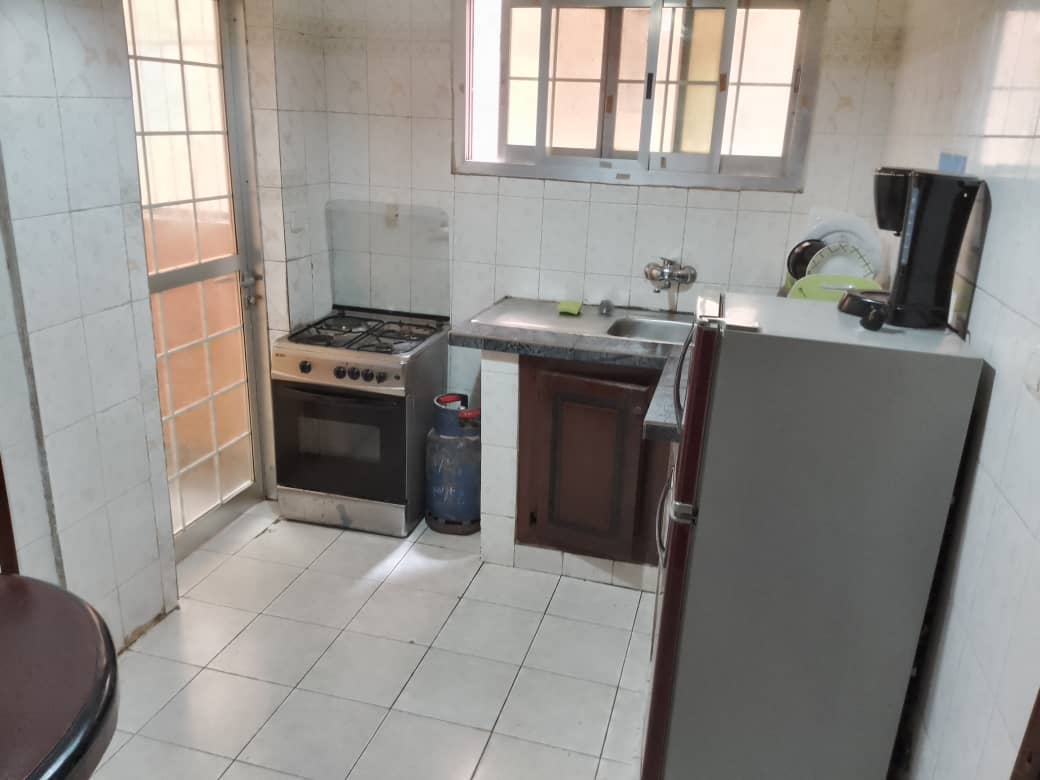 Apartment to rent - Yaoundé, Bastos, Bastos - 1 living room(s), 2 bedroom(s), 3 bathroom(s) - 1 100 000 FCFA / month