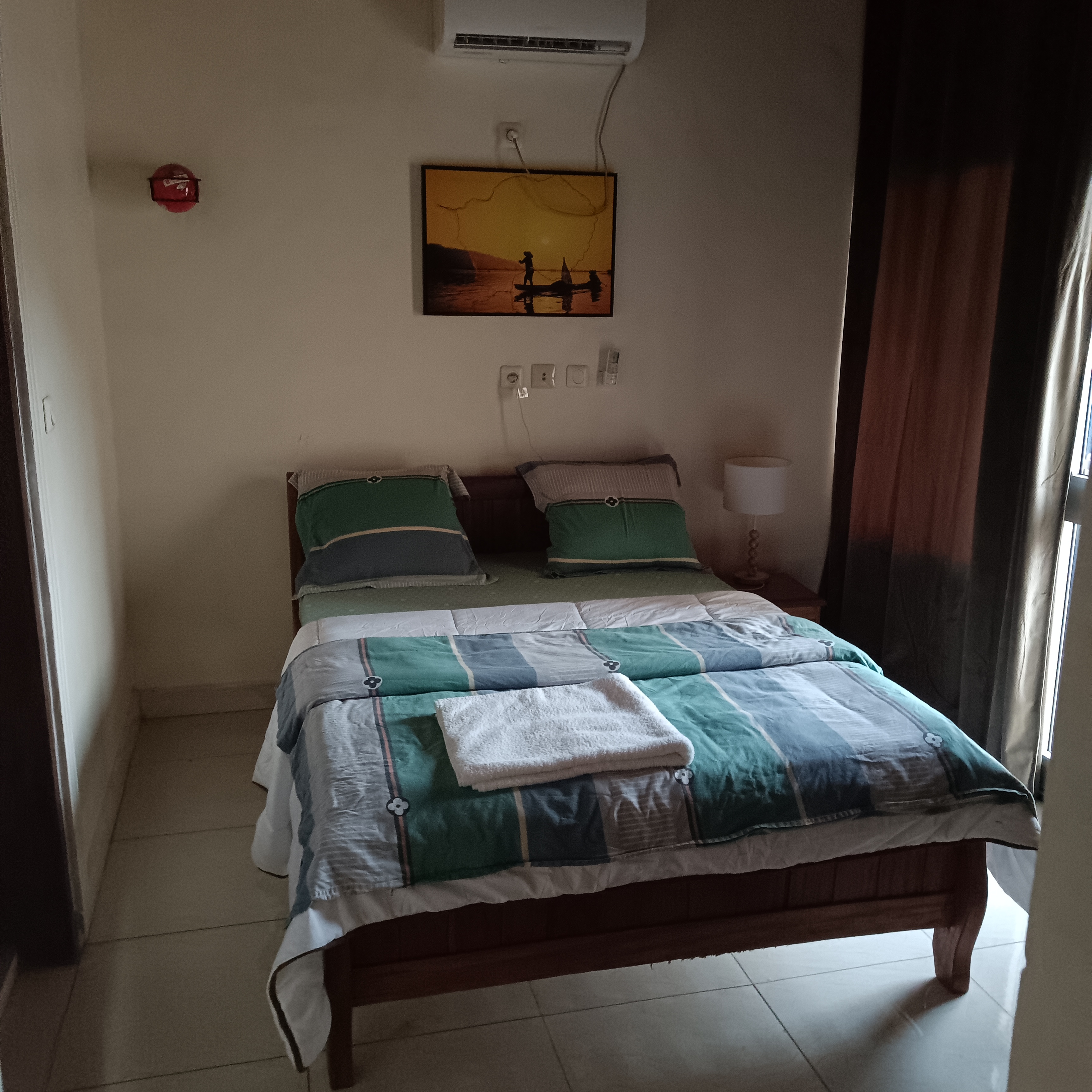 Apartment to rent - Yaoundé, Bastos, Bastos - 1 living room(s), 3 bedroom(s), 3 bathroom(s) - 800 000 FCFA / month