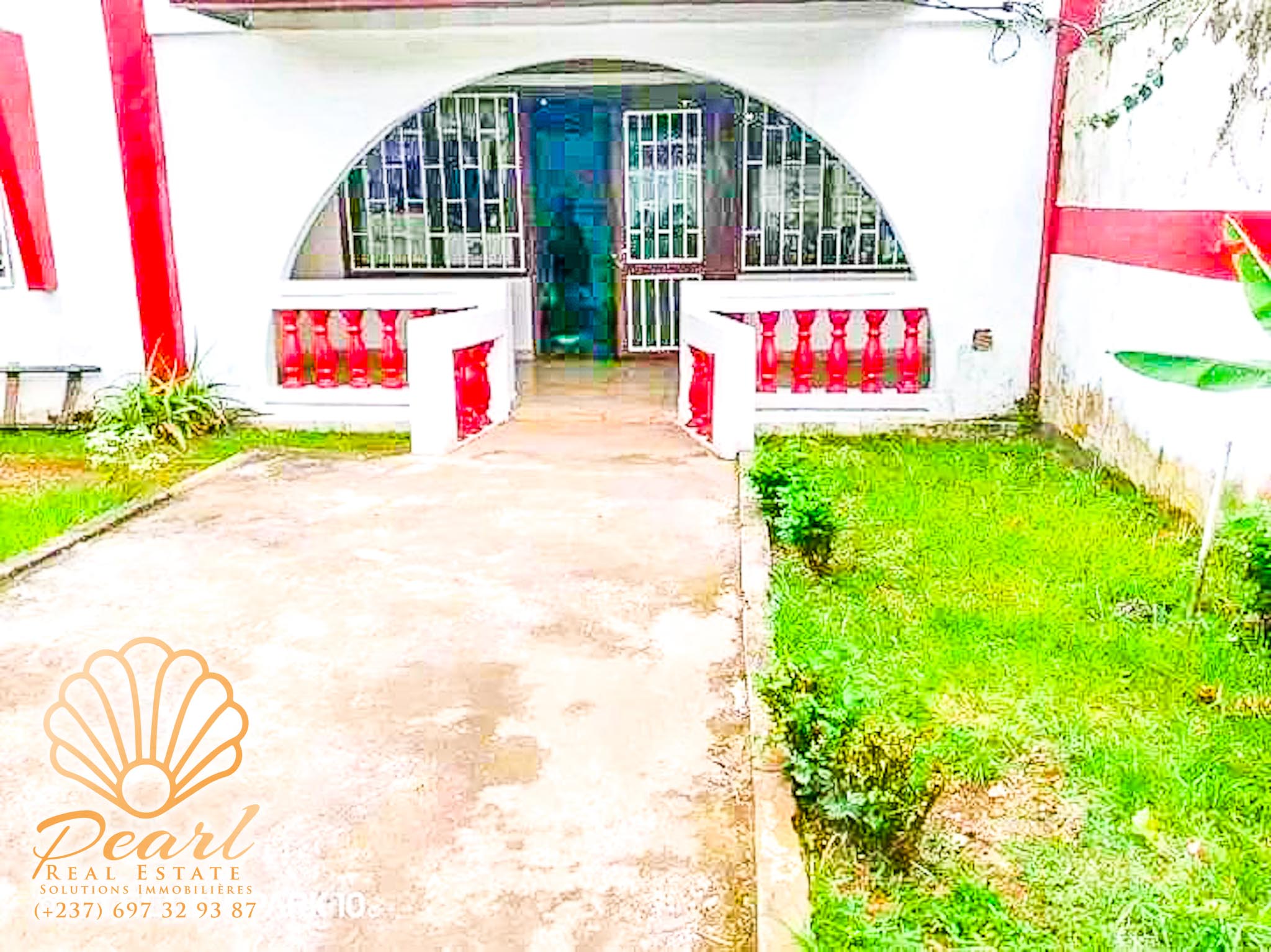 Maison (Villa) à louer - Yaoundé, Ngousso, Omnisports - 1 salon(s), 3 chambre(s), 2 salle(s) de bains - 400 000 FCFA / mois