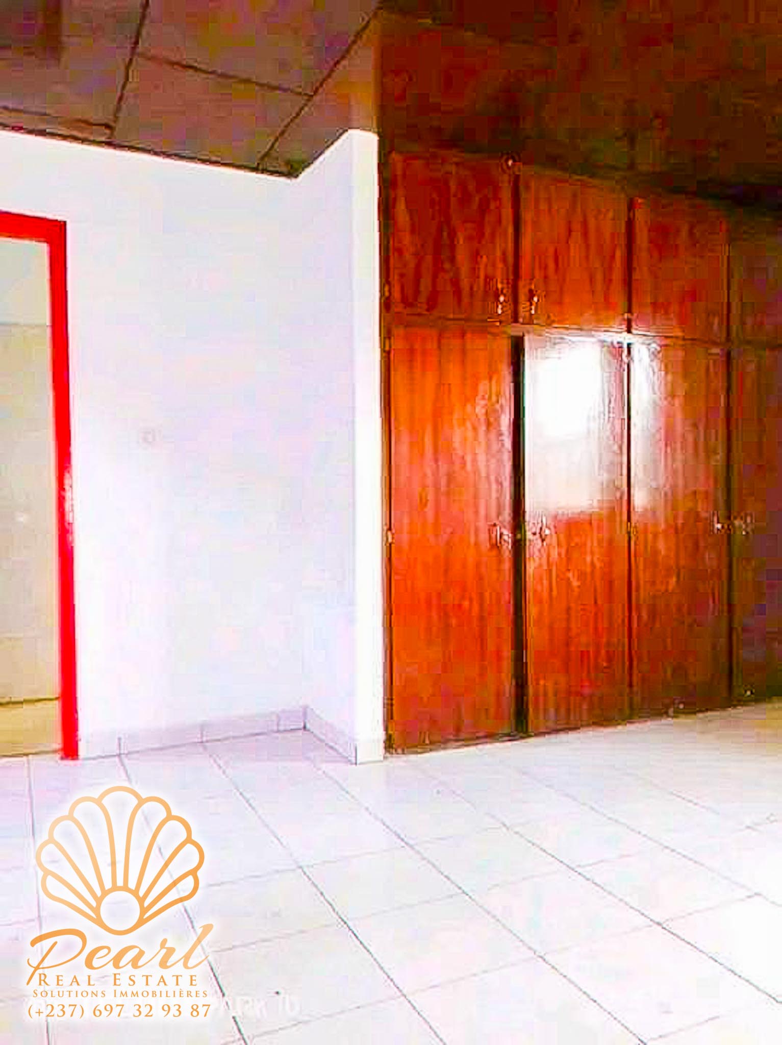 Maison (Villa) à louer - Yaoundé, Ngousso, Omnisports - 1 salon(s), 3 chambre(s), 2 salle(s) de bains - 400 000 FCFA / mois