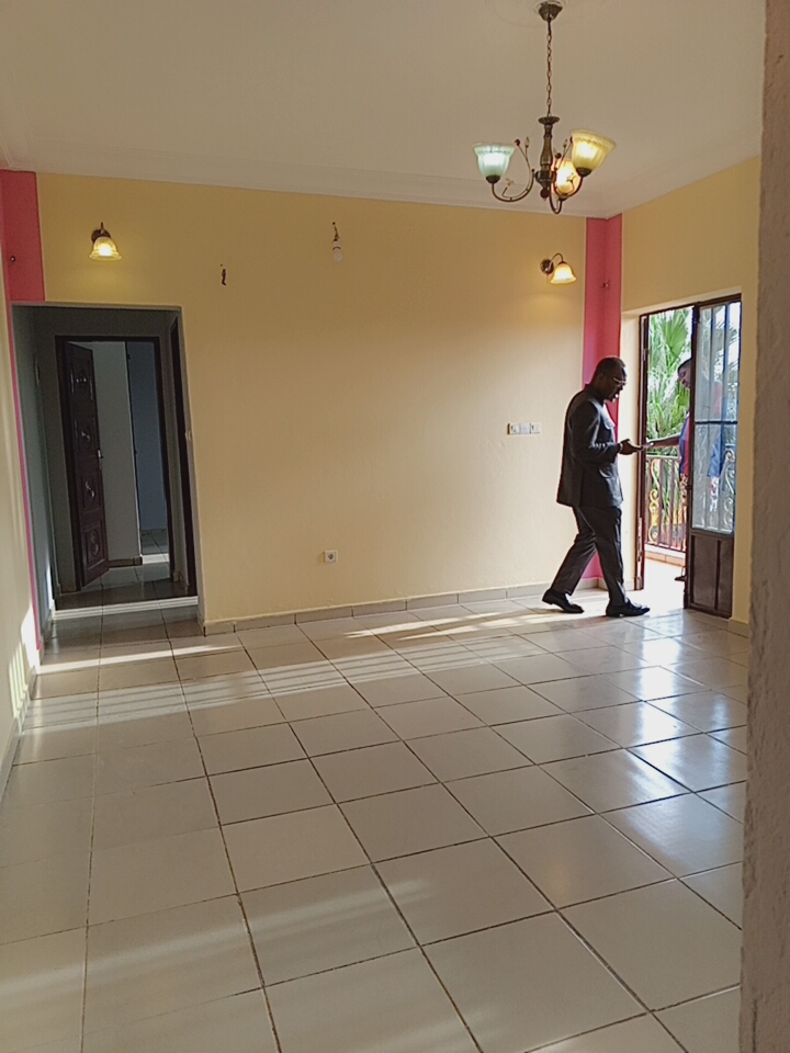 Apartment to rent - Yaoundé, Emana, Bonne fontaine emana - 1 living room(s), 2 bedroom(s), 1 bathroom(s) - 90 000 FCFA / month