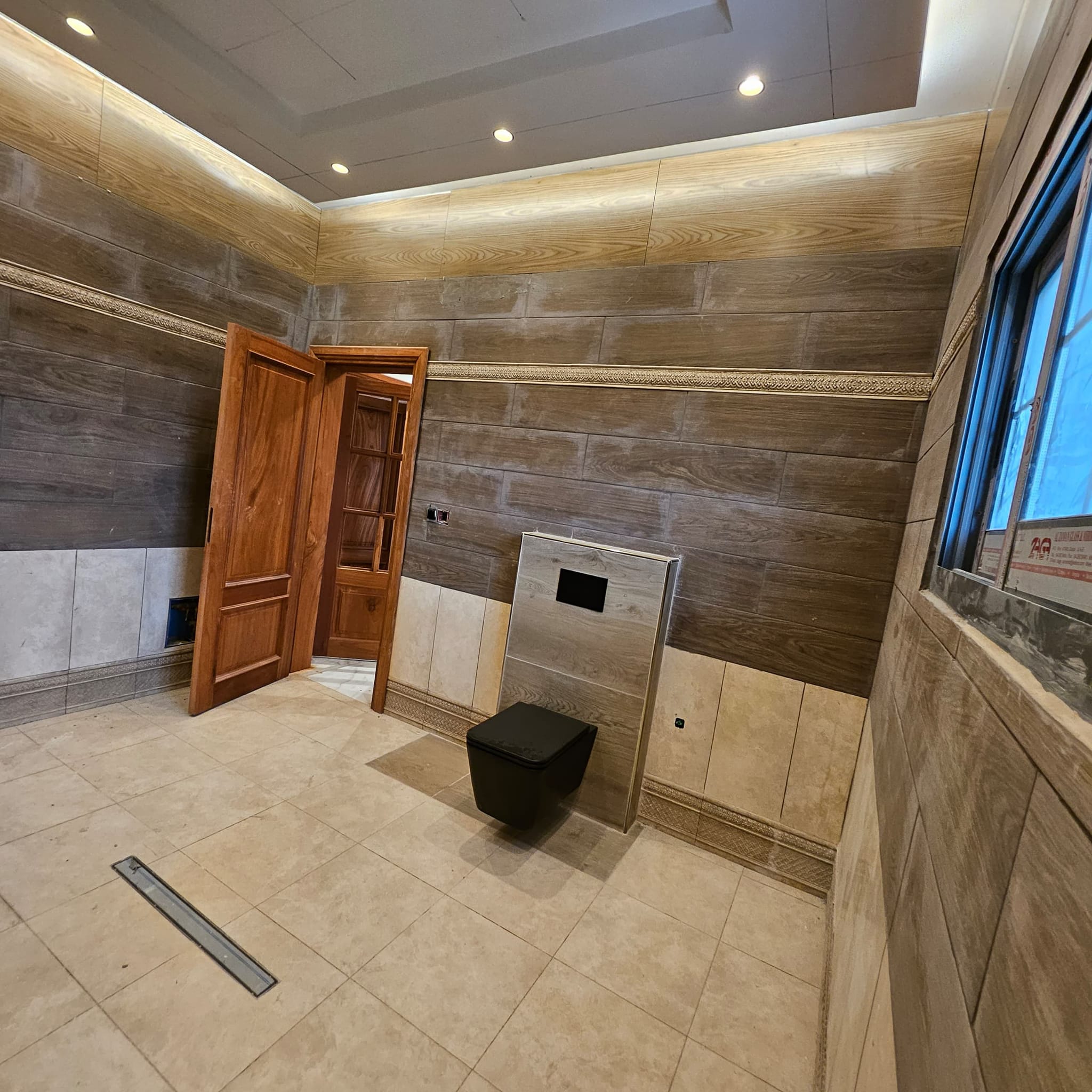 Maison (Duplex) à vendre - Yaoundé, Odza, fecafoot - 3 salon(s), 4 chambre(s), 5 salle(s) de bains - 250 000 000 FCFA