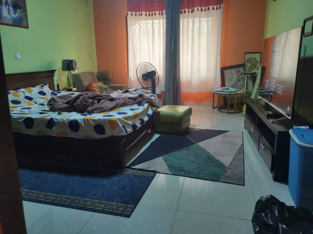 Maison (Villa) à vendre - Yaoundé, Odza, odza - 2 salon(s), 4 chambre(s), 4 salle(s) de bains - 70 000 000 FCFA