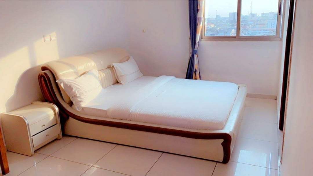 Apartment to rent - Douala, Akwa I, AKWA - 1 living room(s), 1 bedroom(s), 1 bathroom(s) - 45 000 FCFA / month