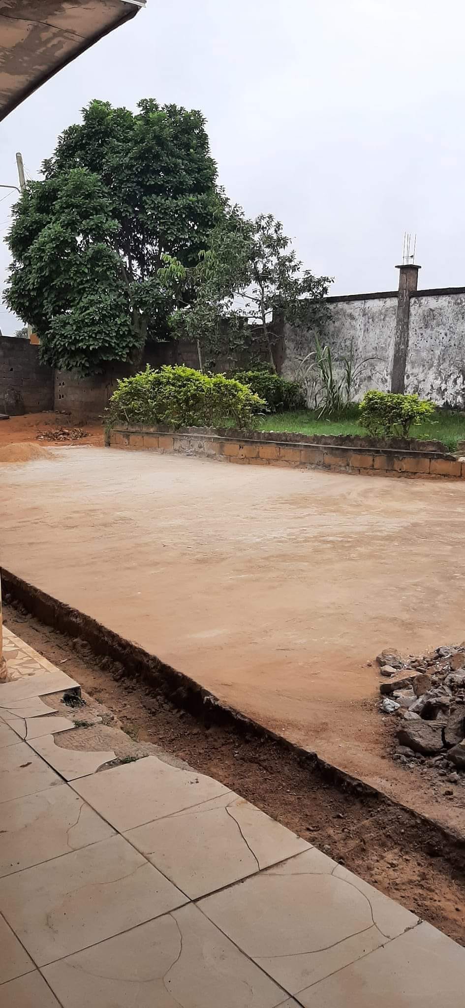 Maison (Villa) à vendre - Yaoundé, Odza, terminus odza - 1 salon(s), 5 chambre(s), 3 salle(s) de bains - 60 000 000 FCFA