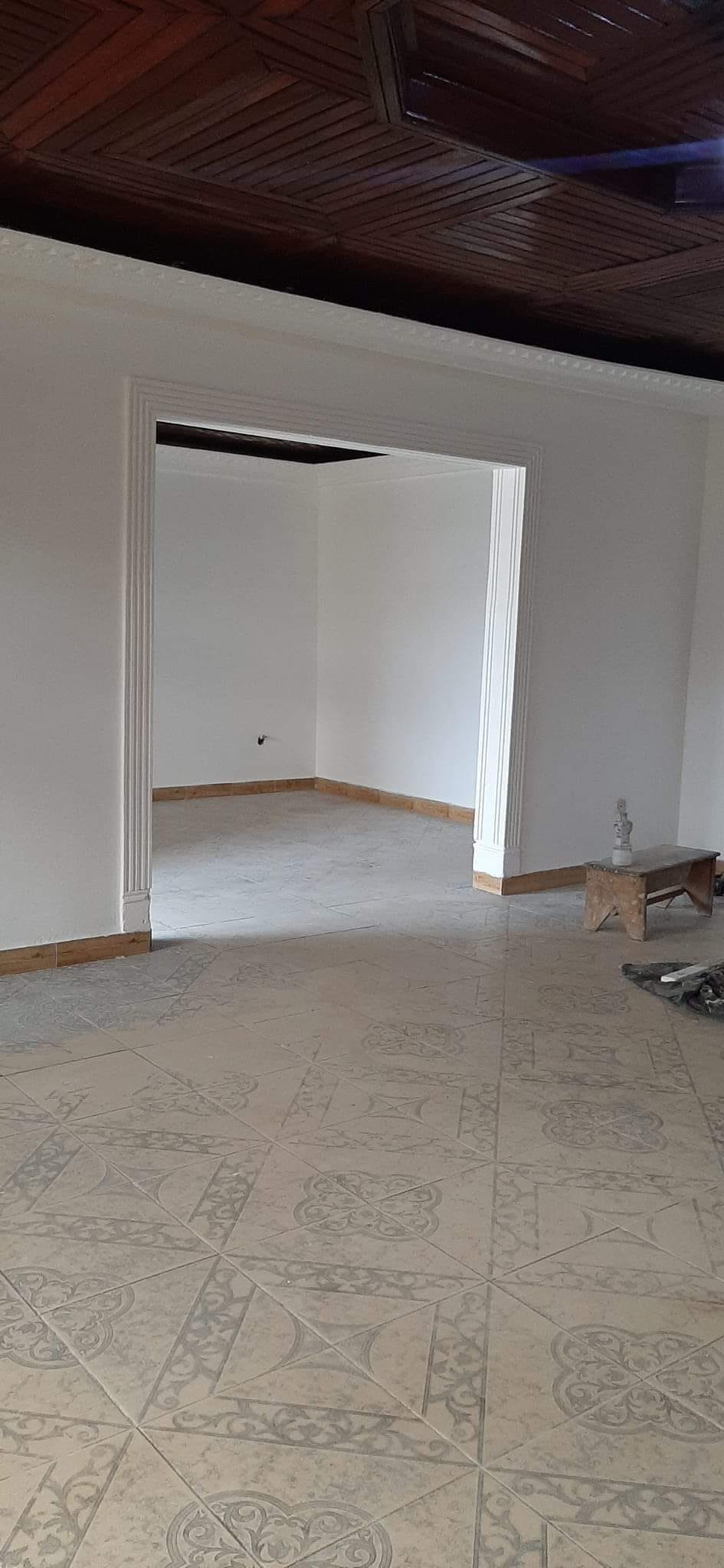 Maison (Villa) à vendre - Yaoundé, Odza, terminus odza - 1 salon(s), 5 chambre(s), 3 salle(s) de bains - 60 000 000 FCFA