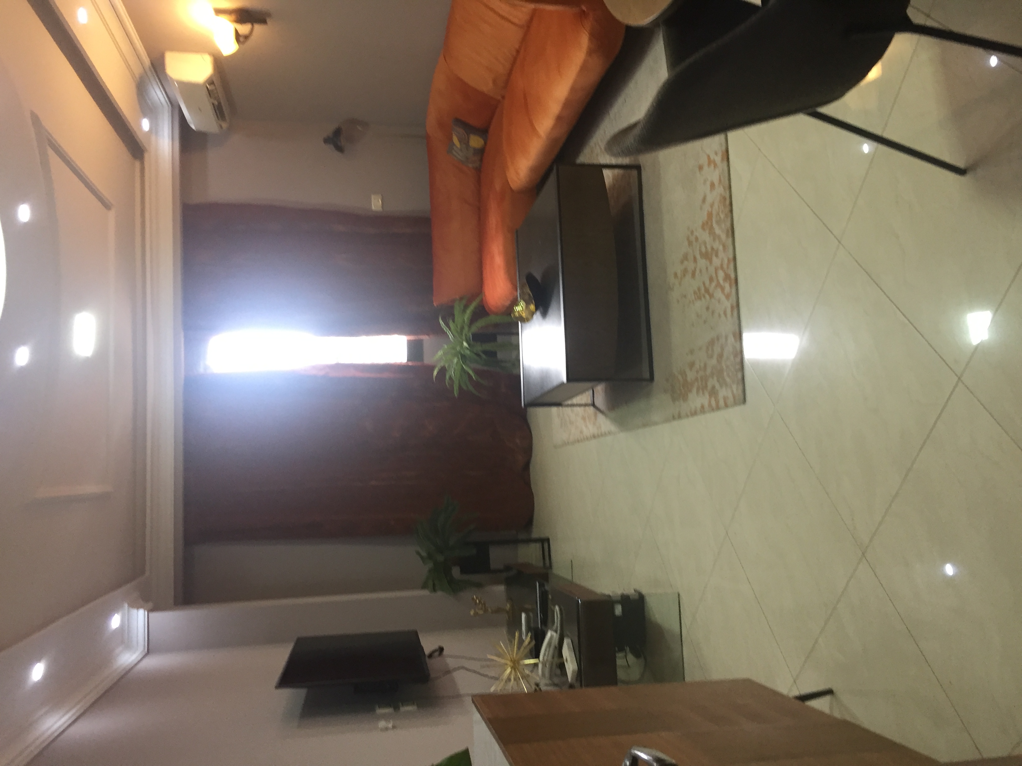 Apartment to rent - Yaoundé, Bastos, Bastos - 1 living room(s), 2 bedroom(s), 3 bathroom(s) - 2 000 000 FCFA / month