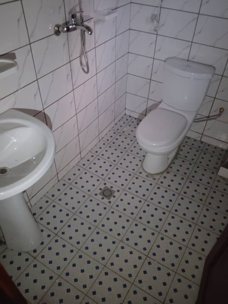 Office to rent at Yaoundé, Bastos, bastos -  m2 - 250 000 FCFA