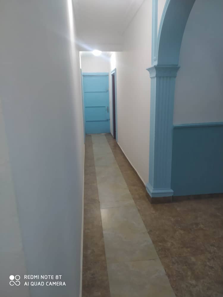 House (Villa) for sale - Yaoundé, Cité verte, Cité verte - 1 living room(s), 5 bedroom(s), 4 bathroom(s) - 185 000 000 FCFA / month