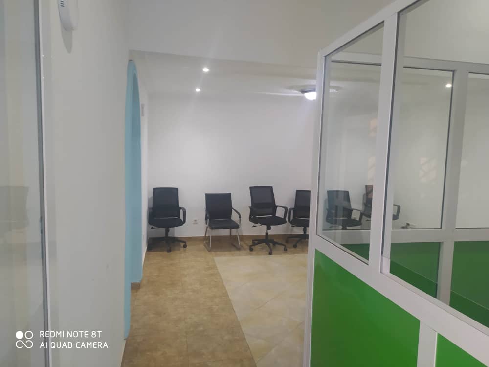 House (Villa) for sale - Yaoundé, Cité verte, Cité verte - 1 living room(s), 5 bedroom(s), 4 bathroom(s) - 185 000 000 FCFA / month