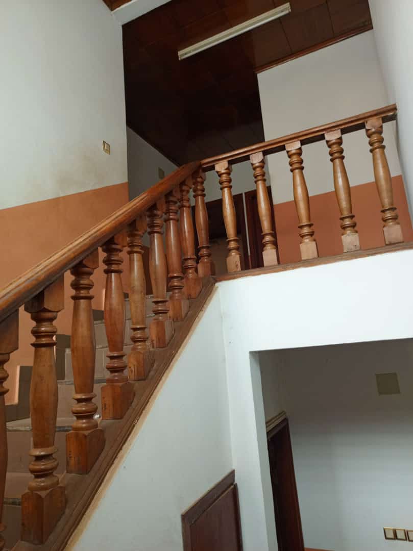 Maison (Duplex) à vendre - Yaoundé, Mfandena, Mandela - 2 salon(s), 5 chambre(s), 3 salle(s) de bains - 180 000 000 FCFA