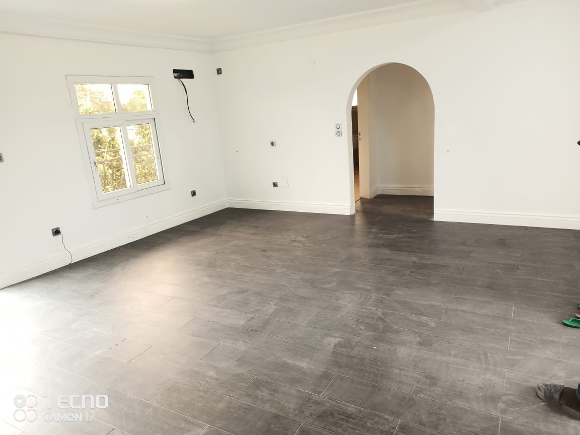 Apartment to rent - Douala, Bonapriso, BONAPRISO - 1 living room(s), 2 bedroom(s), 1 bathroom(s) - 550 000 FCFA / month