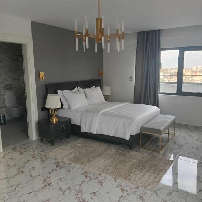 Apartment to rent - Yaoundé, Bastos, Bastos - 1 living room(s), 4 bedroom(s), 5 bathroom(s) - 4 500 000 FCFA / month