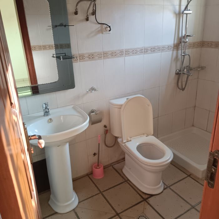 Apartment to rent - Yaoundé, Bastos, Bastos - 1 living room(s), 3 bedroom(s), 3 bathroom(s) - 800 000 FCFA / month