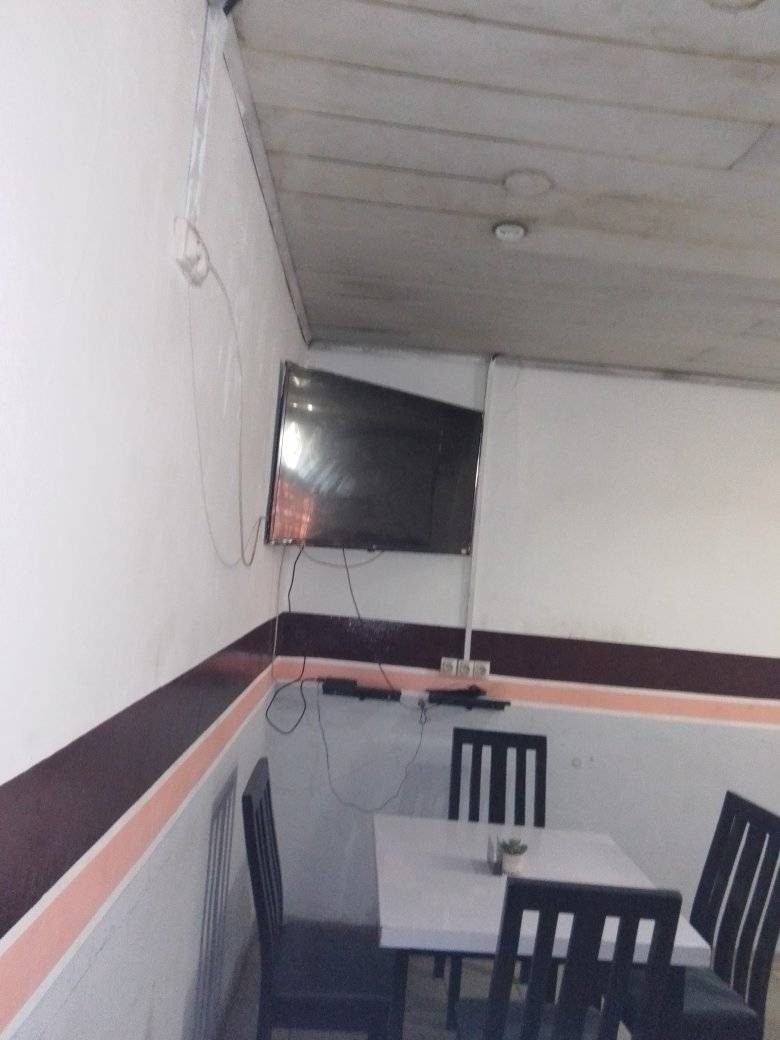 Boutique à vendre à Yaoundé, Mfandena, omnisport -  m2 - 5 000 000 FCFA