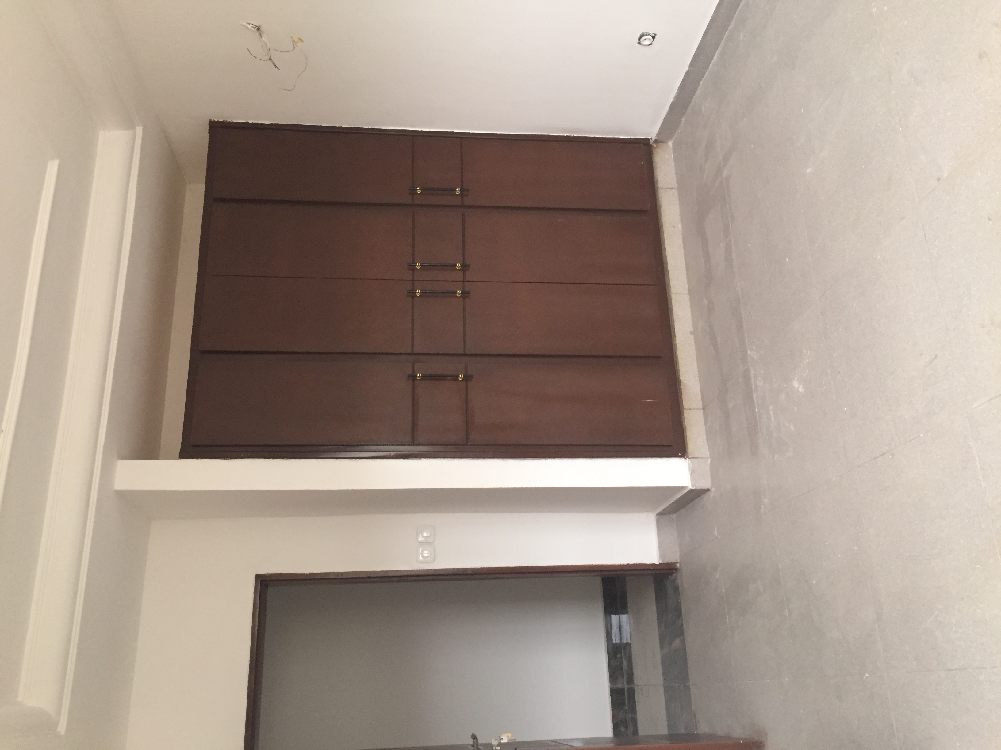 Appartement à louer - Yaoundé, Bastos, Golf - 1 salon(s), 2 chambre(s), 3 salle(s) de bains - 800 000 FCFA / mois
