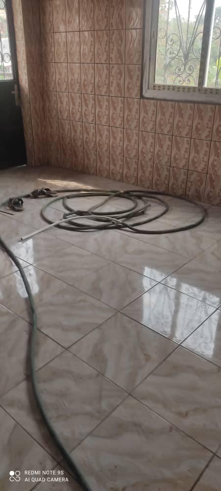 Maison (Duplex) à vendre - Yaoundé, Simbock, simbock - 2 salon(s), 4 chambre(s), 4 salle(s) de bains - 55 000 000 FCFA