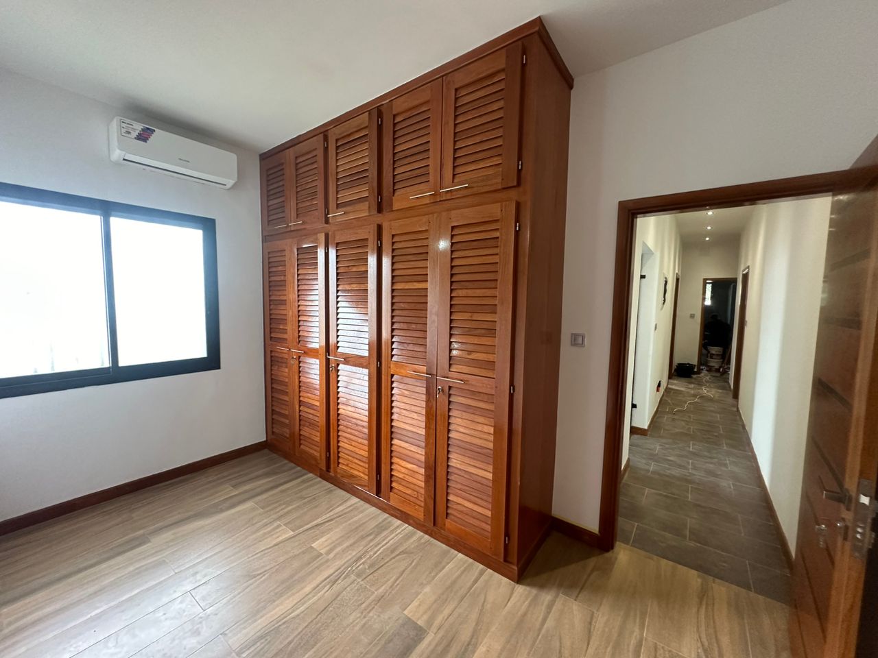 Office to rent at Yaoundé, Bastos, Bastos - 800 m2 - 3 000 000 FCFA