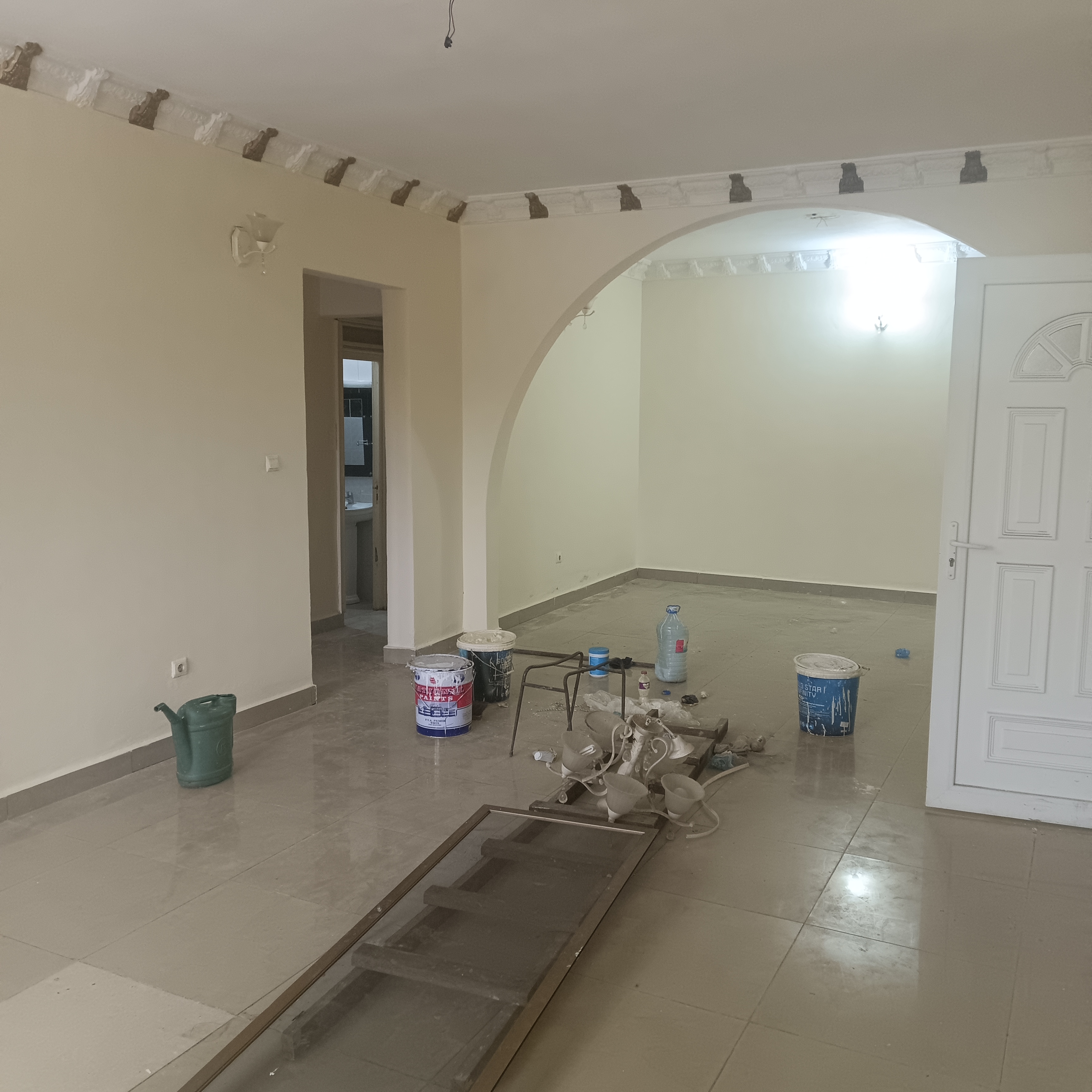 Apartment to rent - Yaoundé, Bastos, Bastos - 1 living room(s), 3 bedroom(s), 3 bathroom(s) - 500 000 FCFA / month