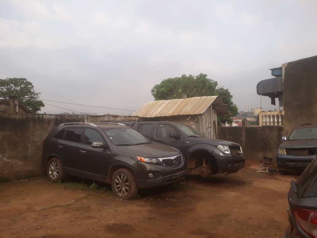 Land for sale at Yaoundé, Essos, Essos - 400 m2 - 65 000 000 FCFA