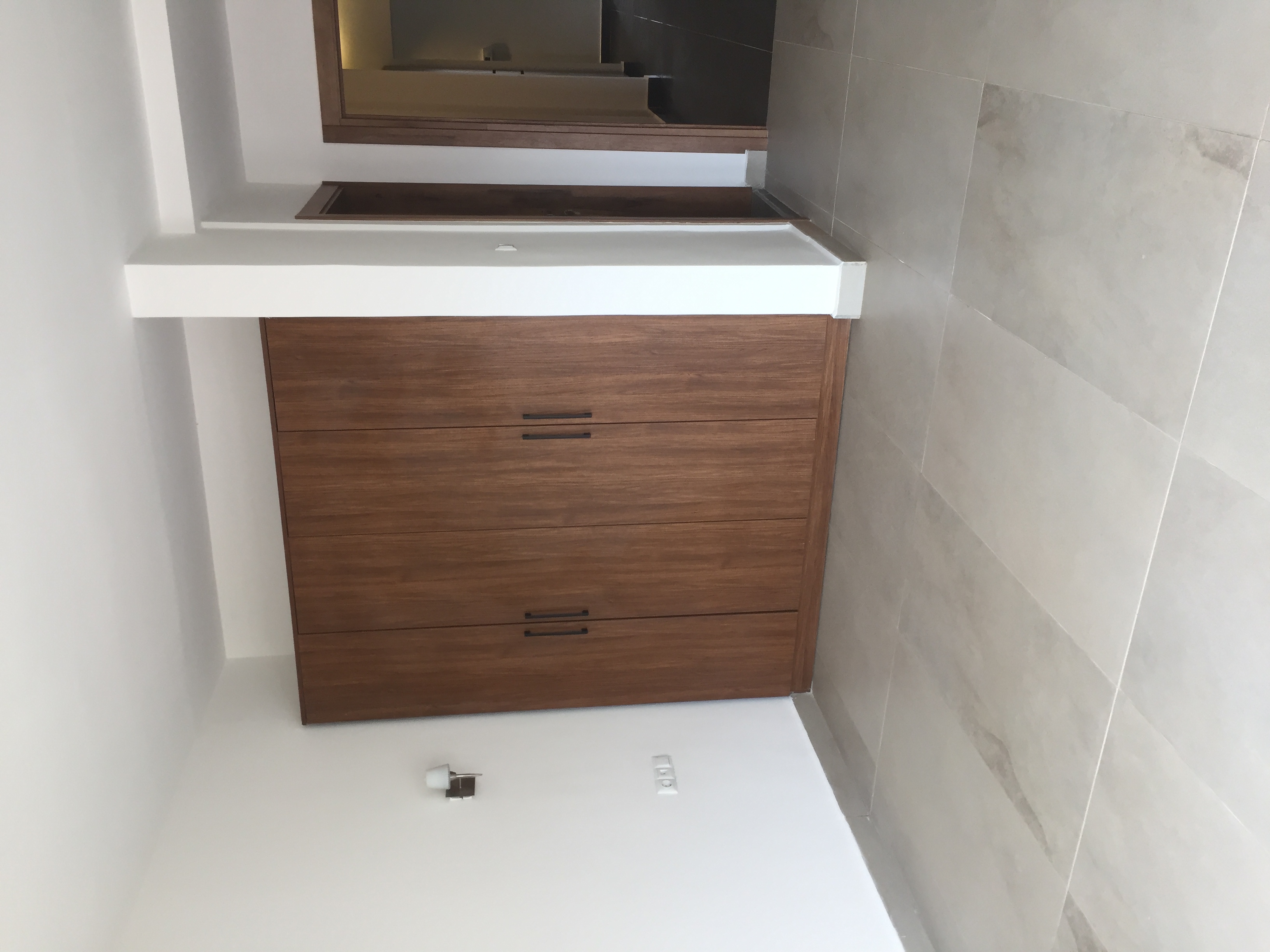 Appartement à louer - Yaoundé, Bastos, Golf - 1 salon(s), 3 chambre(s), 3 salle(s) de bains - 1 500 000 FCFA / mois