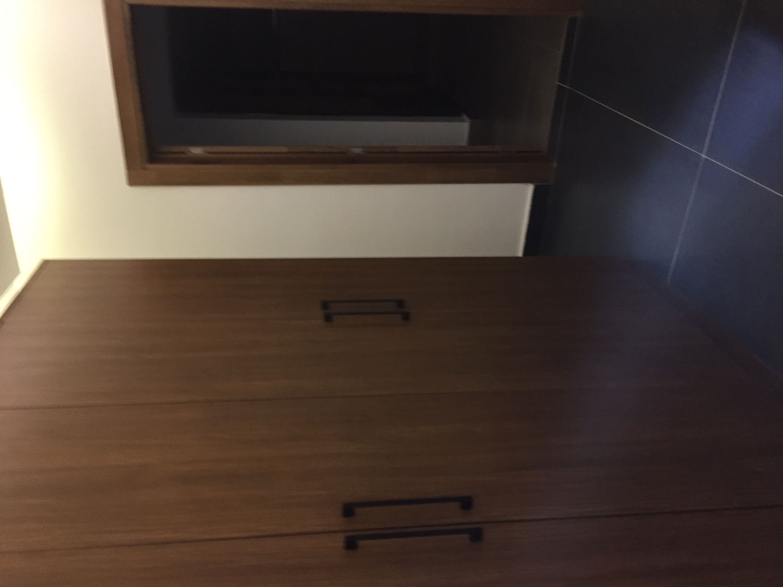 Appartement à louer - Yaoundé, Bastos, Golf - 1 salon(s), 3 chambre(s), 3 salle(s) de bains - 1 500 000 FCFA / mois