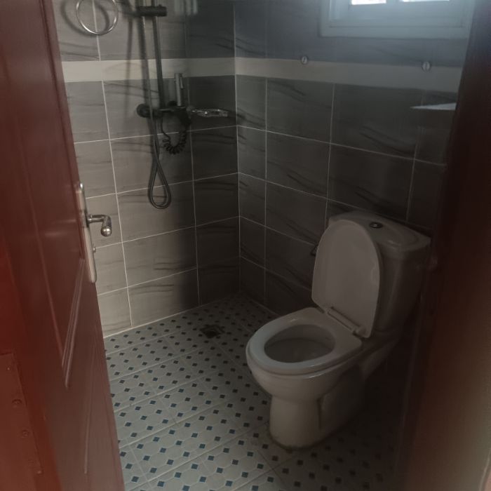 Appartement à louer - Yaoundé, Mfandena, Mfandena - 1 salon(s), 2 chambre(s), 2 salle(s) de bains - 365 000 FCFA / mois