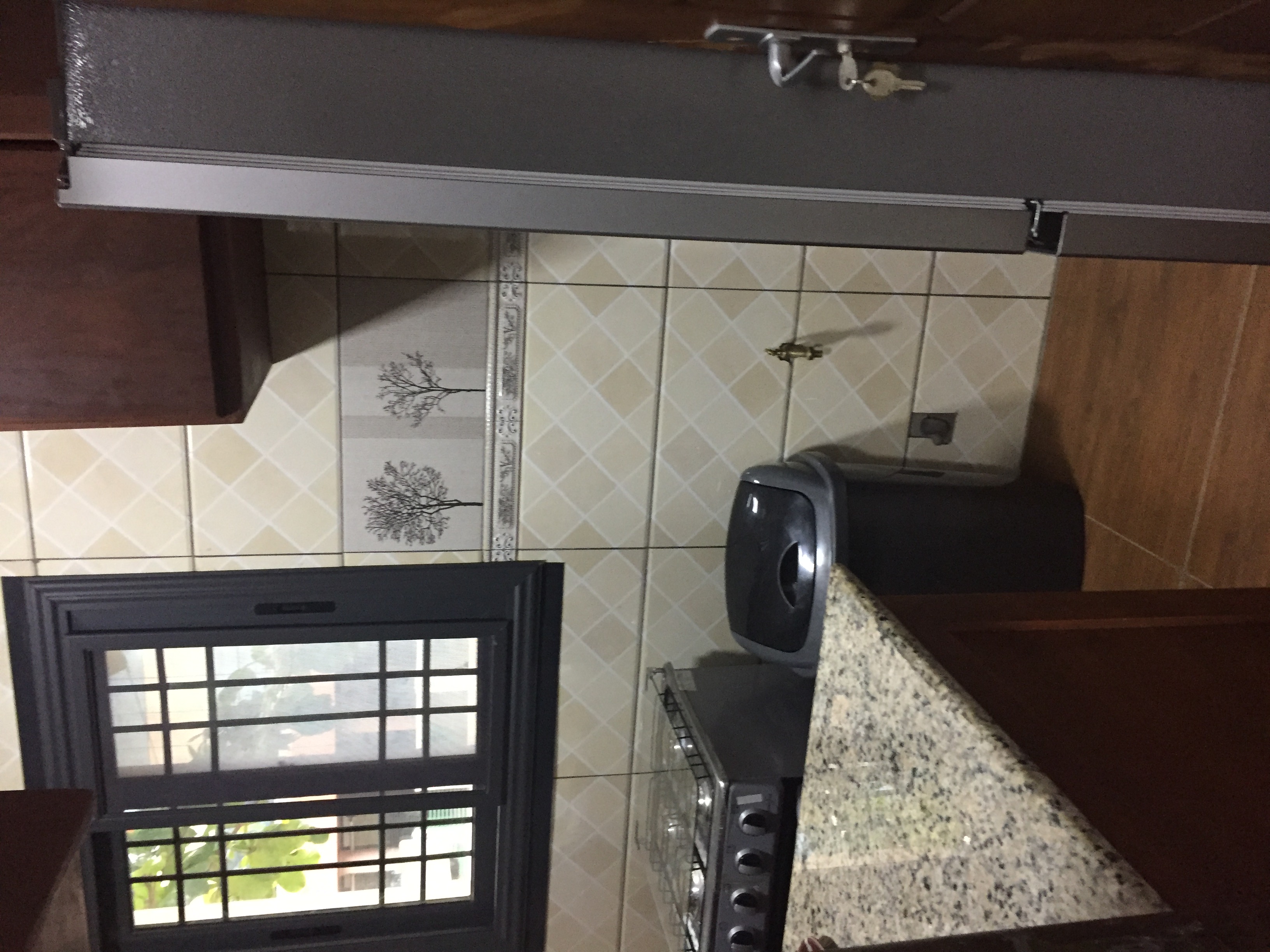 Appartement à louer - Yaoundé, Bastos, Golf - 1 salon(s), 3 chambre(s), 3 salle(s) de bains - 1 200 000 FCFA / mois